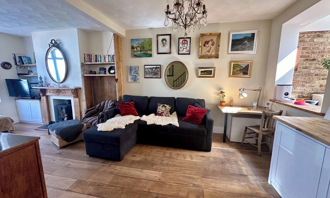 Brighton House | Lovely home in Brighton sleeps 6
