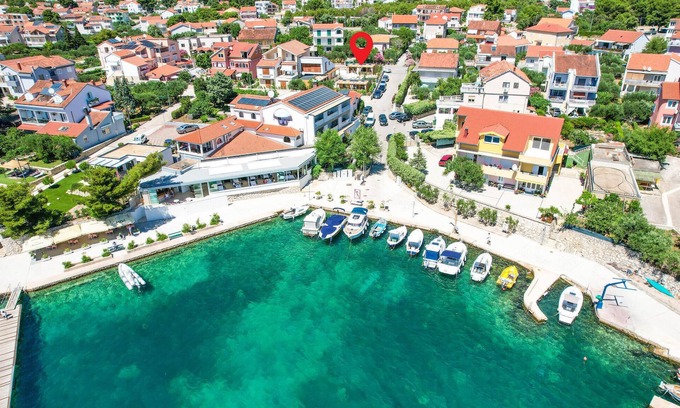 Brodarica House | Lovely home in Brodarica
