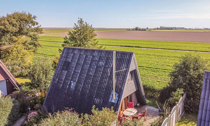 Friedrichskoog-Spitze House | Lovely home in Friedrichskoog with WiFi