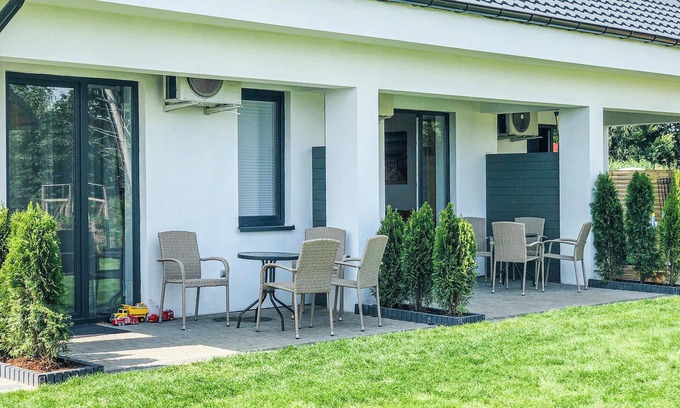 Jantar House | Lovely home in Jantar with WiFi