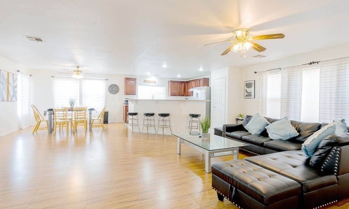 Enterprise House | Lovely home in Las Vegas 4 bed