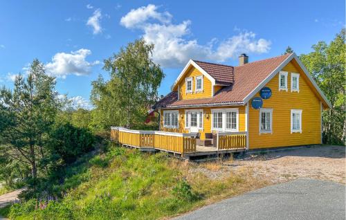 Lindesnes House | Lovely Home In Lindesnes With Sauna