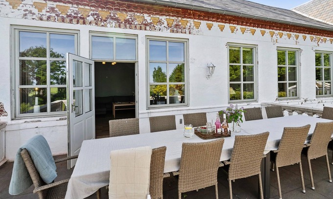 Lunderskov House | Lovely home in Lunderskov with WiFi