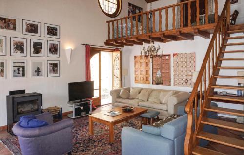 Roquebrun House | Lovely Home In Roquebrun With Kitchen