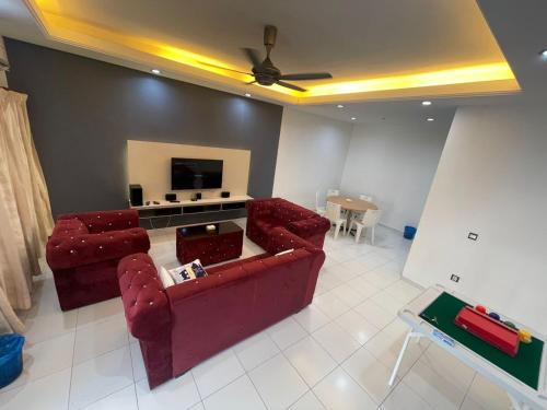 Taman Setia Indah House | Lovely Home(Setia Indah)