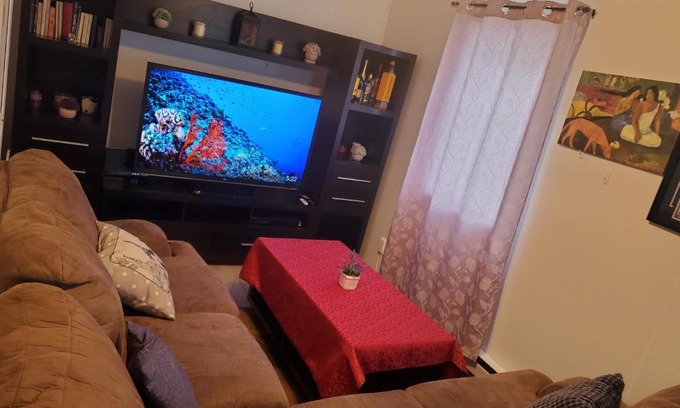 Roberval Apartment | Lovely homefeel 3 1/2 appartement and free parking