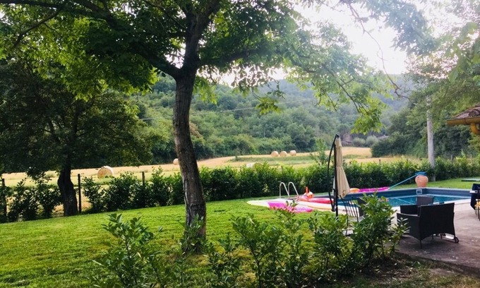 Bivio Lugnano Cottage | Lovely cottage on Tuscany border with private pool