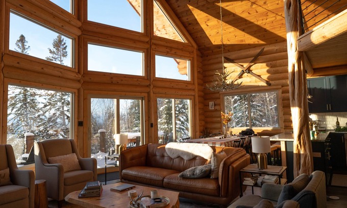 Tofte House | Lovely Log Home on 5 acres w/Unreal Views of Lake Superior, 1.6 mi to ski hill