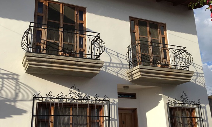 Copan Ruinas House | Lovely Modern 2 Bdrm Centrally Located Townhouse with All Amenities