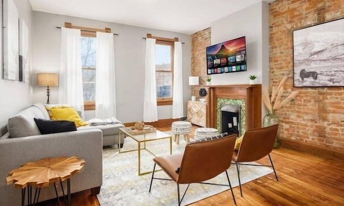 German Village House | LOVELY *NEW* GERMAN VILLAGE RETREAT IN PRIME LOCATION