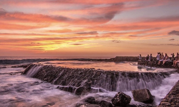 Holualoa Cottage | Lovely Ocean View Orchard House above Kona