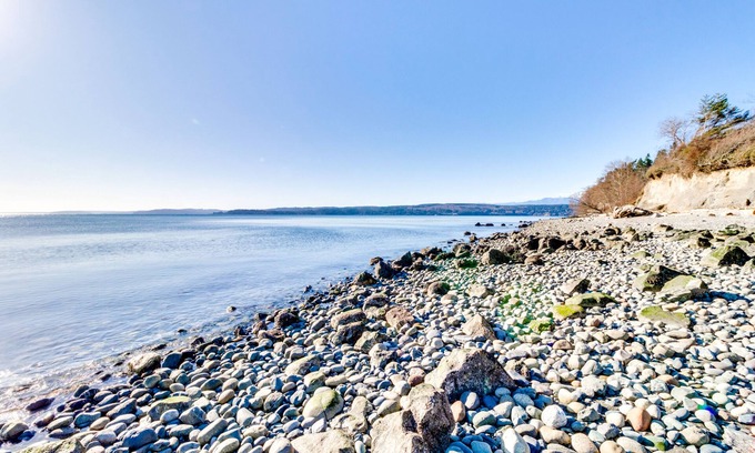 Nordland House | Lovely, oceanfront home with multiple sea views and beach access