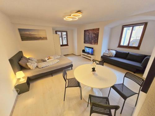 Hall In Tirol Apartment | Lovely Old Town Studio