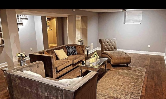 Forest Park Apartment | LOVELY ONE BEDROOM at the HILTON GETAWAY
