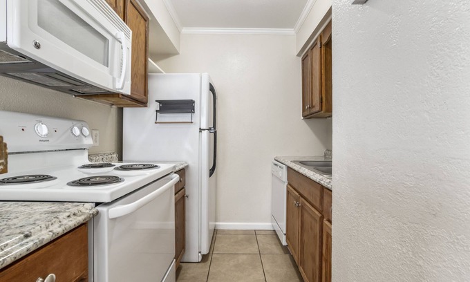 Monahans Apartment | Lovely one bedroom w/balcony, Pet-friendly!