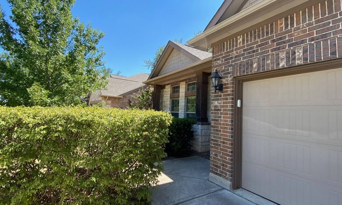 Cedar Park House | Lovely One-Story Family Home: Gateway to Austin Area Fun! 1000Mb ATT Internet