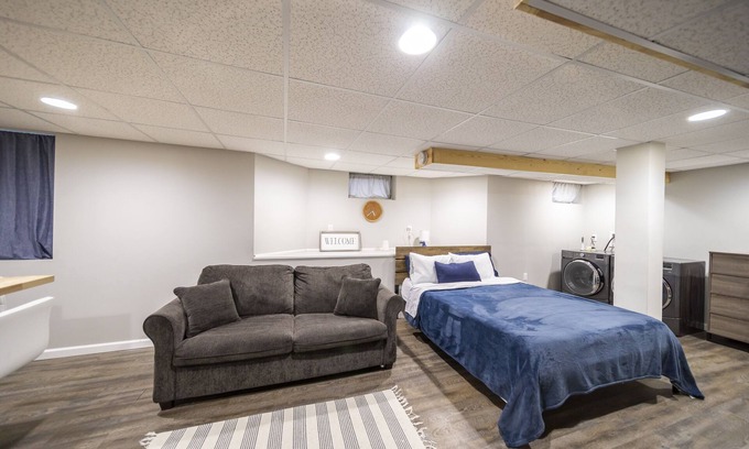 Davenport Apartment | Lovely private studio in a quiet area of Davenport w/free WiFi