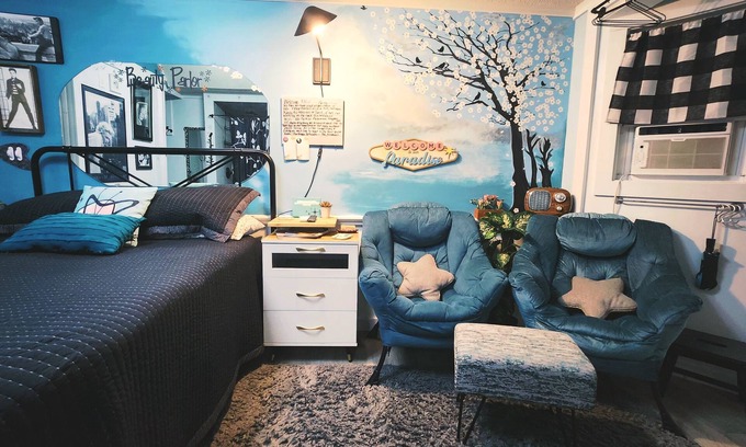 Savannah Apartment | Lovely retro island studio