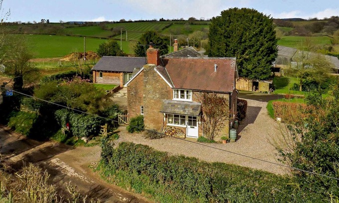 Pudleston House | Lovely Rural Period Property with a modern self contained Annex, sleeps 12