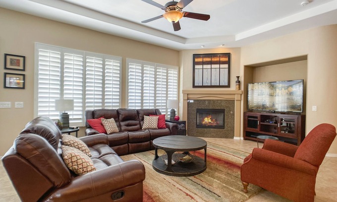 Trilogy House | Lovely single story home located in the active adult 55+ community of Trilogy at Power Ranch.