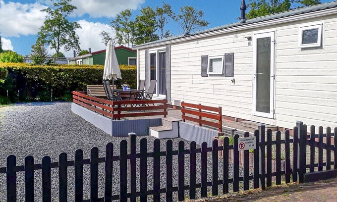 Tzummarum House | Lovely (sta)caravan in Tzummarum