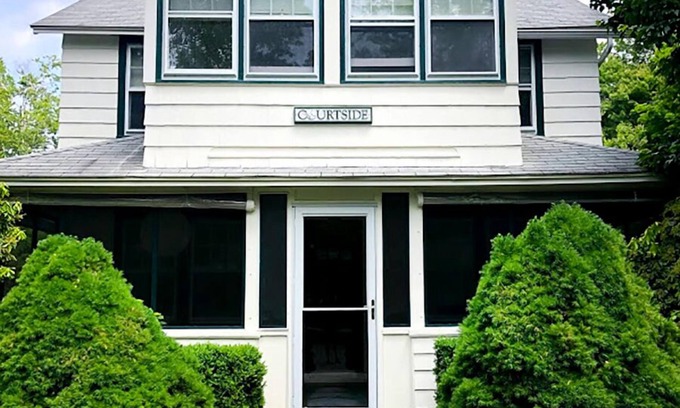 Madison Center House | Lovely summer cottage. Steps to the water, The Beach Club, and close to town.