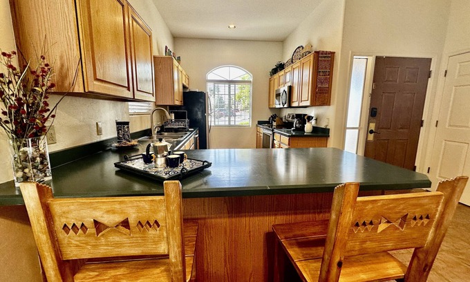 San Ignacio Vista II Estates Villa | Lovely SW 1 Bdrm Villa w/gorgeous Mt View. Great golfing and hiking!