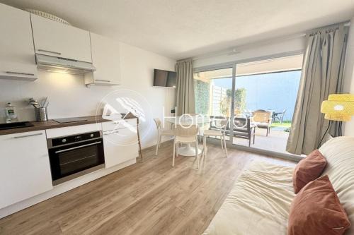 Saint-Pierre-Quiberon Apartment | Lovely T2 - Terrasse & jardin - 50m des plages