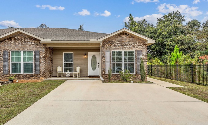 Florida Panhandle House | Lovely Town-home in Pensacola -