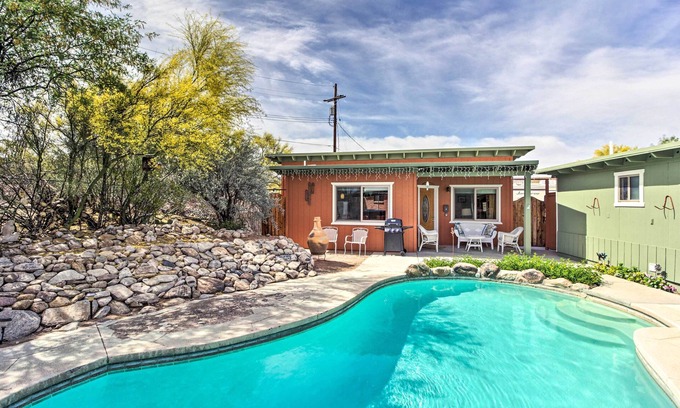 Casas Adobes Cottage | Lovely Tucson Home w/Private Pool & Hot Tub!