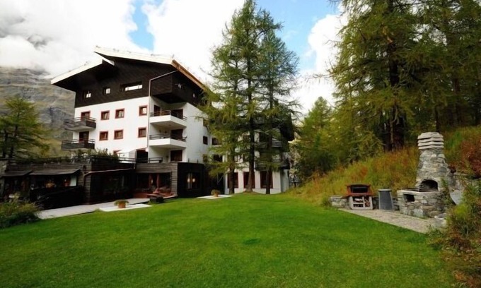 Cervinia Apartment | Lovely two room apartment for four people in Cervinia