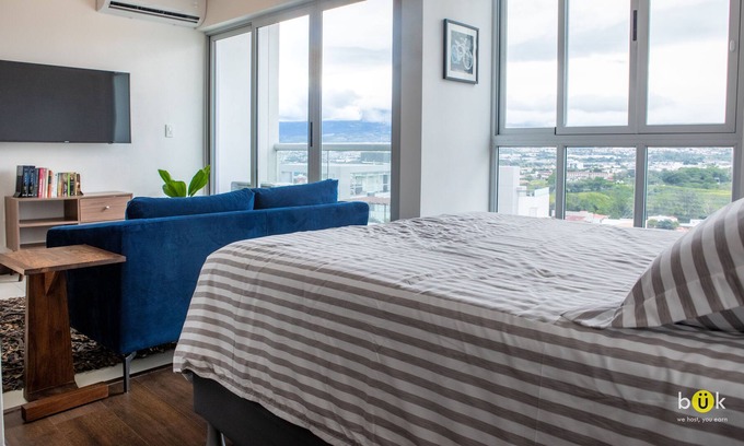 Mata Redonda Apartment | Lovely & unique loft - 14th floor - AC and Balcony