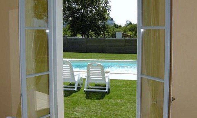 L'Aiguillon-sur-Vie Villa | Lovely villa with private heated swimming pool sleeps up to 8