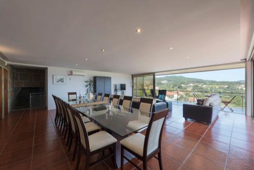 Penafiel House | LovelyStay - Casa Guimas