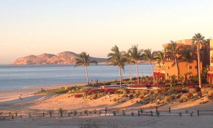 San Jose del Cabo Condo | Lovers Paradise ☆ Ocean Views ☆ Luxury King ☆ Hidden Gem ☆ Couples ☆ Beachfront
