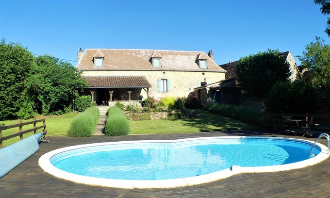 Le Buisson-de-Cadouin Cottage | LOVINGLY RESTORED BARN WITH HEATED POOL & LARG GARDEN NEAR BY SARLAT