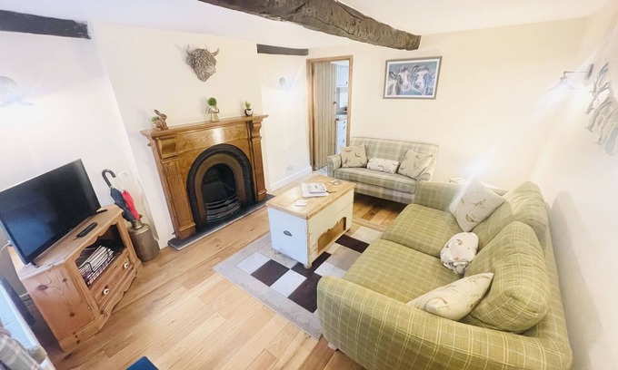 Ingleton Cottage | Lovingly Renovated Cosy Dog Friendly Cottage in the heart of Ingleton