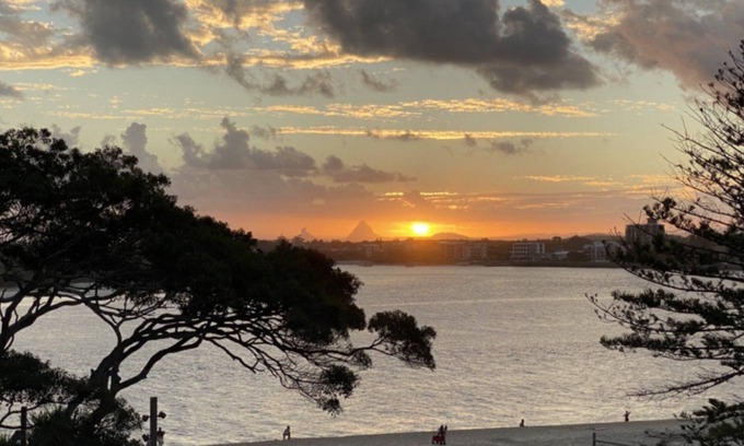Caloundra Apartment | Lowanna Unit 11 - Just a short walk to Caloundra's top restaurants