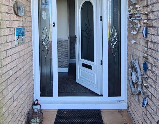 Plean Bed & Breakfast | Lowefield B&B