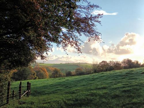 Swimbridge House | Lower Hearson Farm Cottages, animal experiences, seasonal outdoor heated pool, games barn, free fast WiFi, free parking