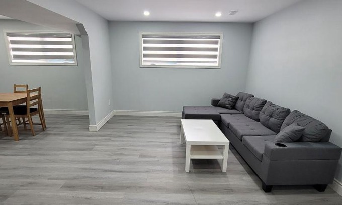 Lakeport House | Lower level in Niagara Region