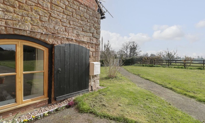 Bodenham Cottage | LOWER VENN GRANARY APARTMENT 1, romantic in Bodenham