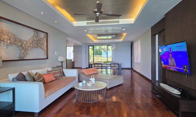 Hua Thanon Apartment | Luaana@Shasa - 2BR Apartment with Ocean View