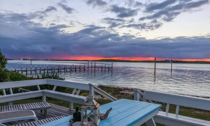 Lubbers Quarters Cay House | Lubbers Leap- Private Beach Front, Steps to your Dock on Lubbers Quarters