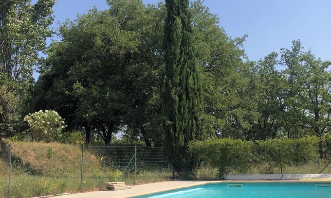 Menerbes House | Luberon - Vue Exceptionnelle - Location de Maisonnette 4 Personnes