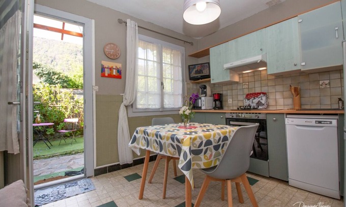 Bagneres-de-Luchon Apartment | Luchon Maisonnette T2 Centre-Ville Jardin Wifi #7
