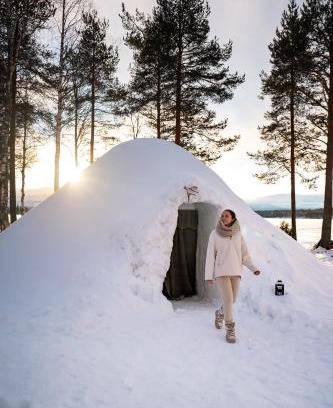 Pyhatunturi Apartment | Lucky Ranch Snow Igloos