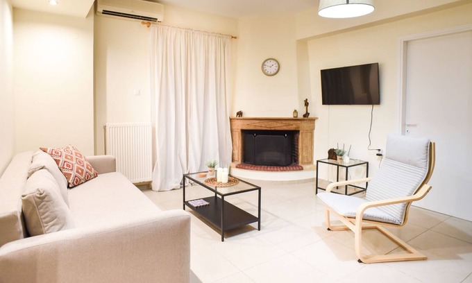 Nees Pagases House | Lucky's Homes - Lavender Seaside Retreat