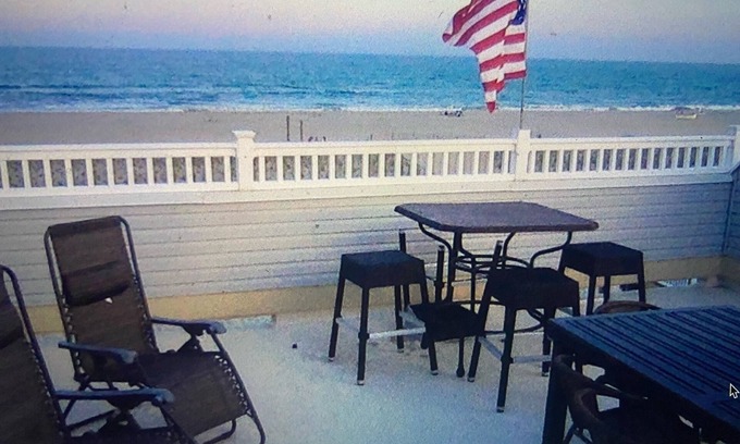 Margate City House | Lucy Beach Front Margate