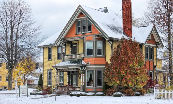 Ludington Bed & Breakfast | Ludington House B&B